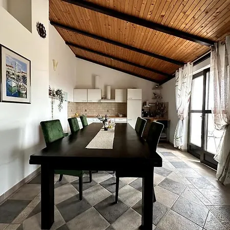Apartment88 *